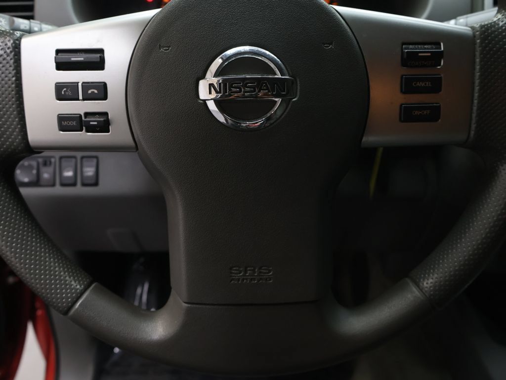 Used 2018 Nissan Frontier SV AWD/4WD image 18