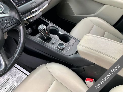 Used 2019 Cadillac XT4 Luxury w/ Trailering Package AWD/4WD image 13