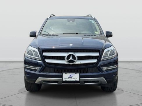 Used 2014 Mercedes-Benz GL 450 4MATIC image 2