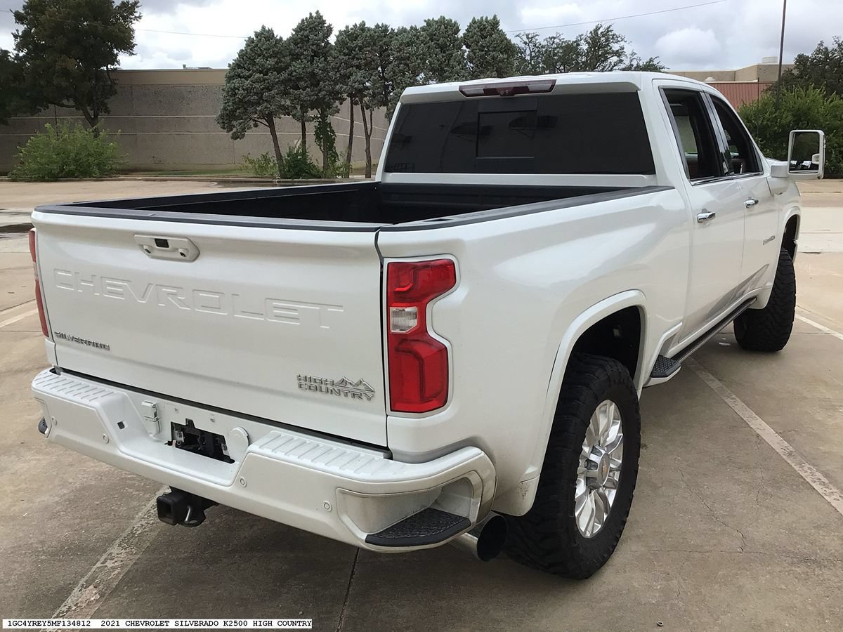 Used 2021 Chevrolet Silverado 2500 High Country w/ Z71 Off-Road Package AWD/4WD image 5