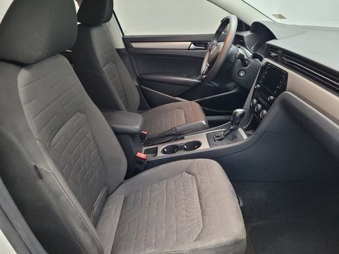Used 2020 Volkswagen Passat 2.0T S image 21