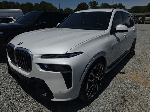 Used 2024 BMW X7 xDrive40i w/ Executive Package AWD/4WD image 1