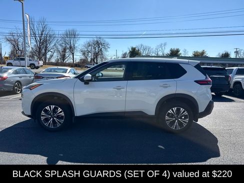 Used 2023 Nissan Rogue SV image 5