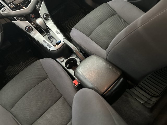 Used 2014 Chevrolet Cruze LT w/ All-Star Edition FWD image 26