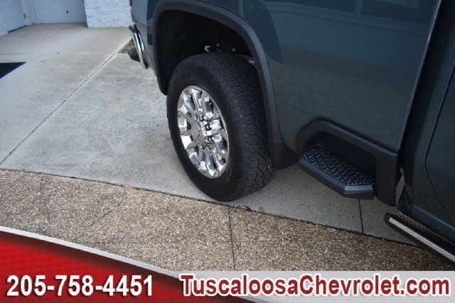 Used 2025 Chevrolet Silverado 2500 LTZ w/ LTZ Premium Package AWD/4WD image 15