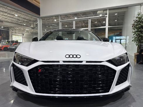 Used 2020 Audi R8 V10 w/ 20" Wheel Package image 23