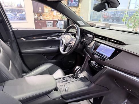 Used 2020 Cadillac XT5 Premium Luxury image 18