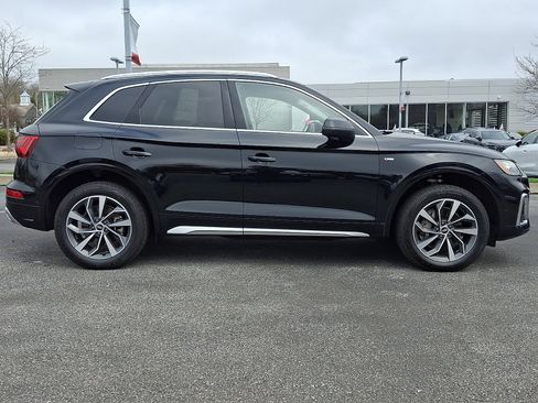 Certified 2022 Audi Q5 2.0T Prestige AWD/4WD image 7
