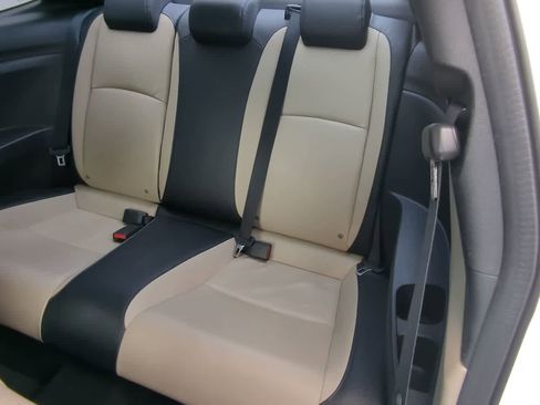 Used 2017 Honda Civic EX-L image 21