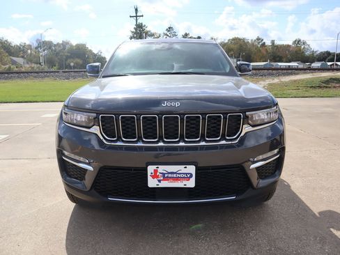 New 2025 Jeep Grand Cherokee Limited image 10