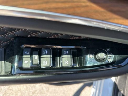Used 2022 Jeep Grand Cherokee Summit RWD image 32