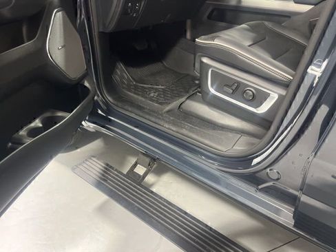 New 2026 RAM 1500 Laramie w/ Night Edition AWD/4WD image 7