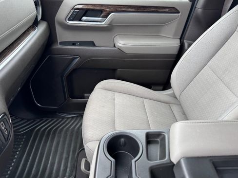 Used 2022 GMC Sierra 1500 SLE image 12