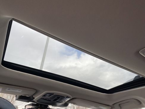 Used 2025 Subaru Outback Touring image 35