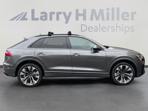 Used 2024 Audi Q8 Premium Plus w/ Premium Plus Package image 6