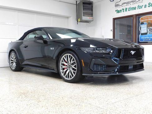 Used 2026 Ford Mustang GT Premium RWD image 7