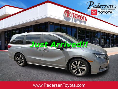 Used 2023 Honda Odyssey Touring image 1