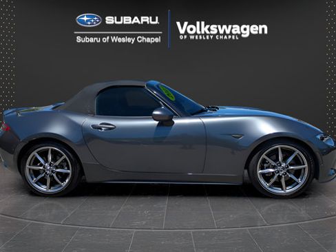 Used 2023 MAZDA MX-5 Miata Grand Touring w/ Weather Package RWD image 4