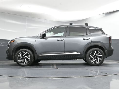 Certified 2026 Nissan Kicks SV w/ SV Premium Package image 28