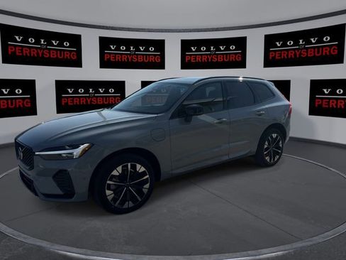 New 2026 Volvo XC60 T8 Plus w/ Protection Package Premier AWD/4WD image 4