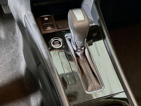 Used 2024 Nissan Kicks SV image 23