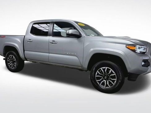 Certified 2023 Toyota Tacoma TRD Sport w/ Technology Package image 2