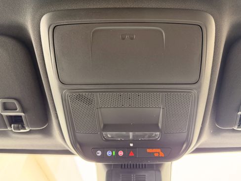 New 2026 GMC Terrain AT4 w/ Convenience Package III image 21