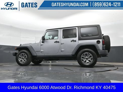 Used 2015 Jeep Wrangler Unlimited Rubicon w/ Max Tow Package AWD/4WD image 33