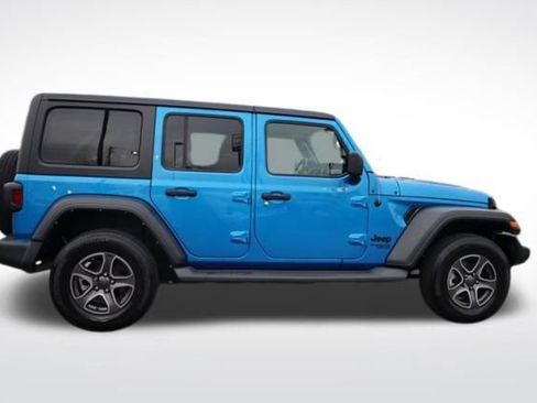 Used 2021 Jeep Wrangler Unlimited Sport image 12