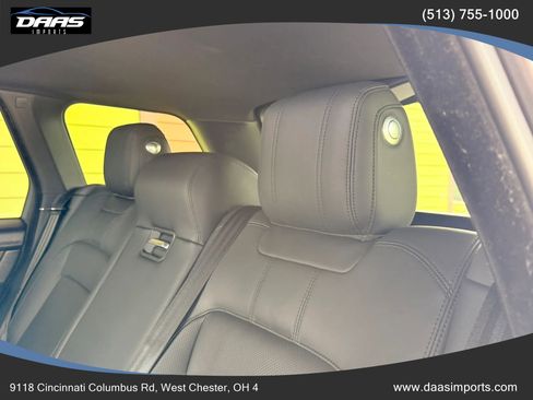 Used 2018 Land Rover Range Rover Supercharged AWD/4WD image 31