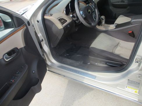 Used 2011 Chevrolet Malibu LT w/ Power Convenience Package FWD image 10