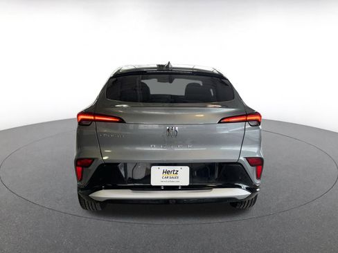 Used 2025 Buick Envista Sport Touring image 12