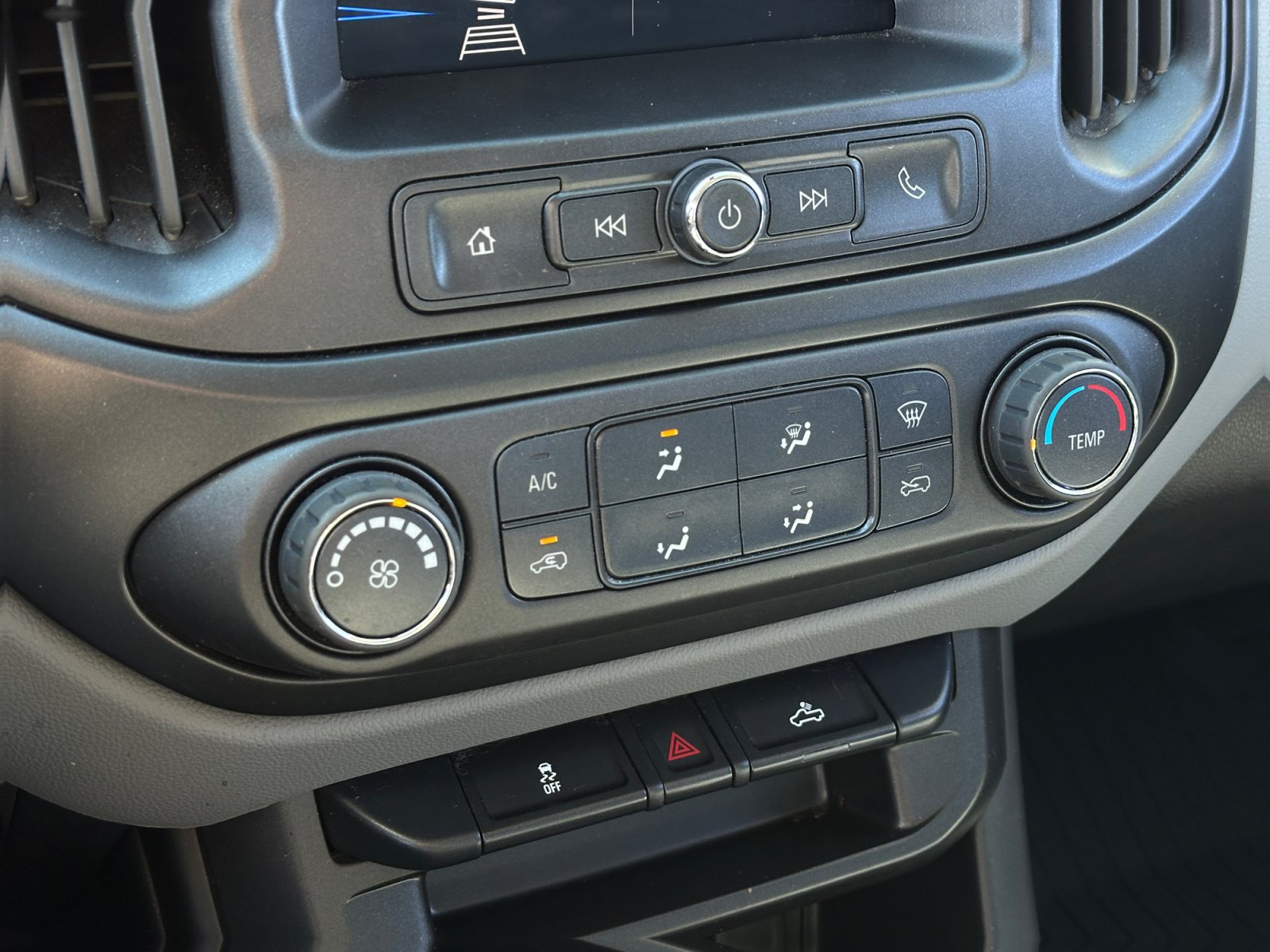 Used 2022 Chevrolet Colorado W/T w/ WT Convenience Package RWD image 16