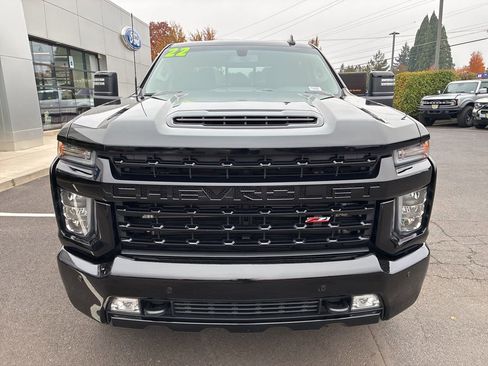 Used 2022 Chevrolet Silverado 2500 LTZ w/ LTZ Plus Package AWD/4WD image 2