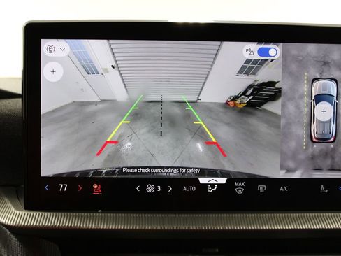 Used 2025 Ford Explorer ST-Line w/ ST-Line Street Pack image 34