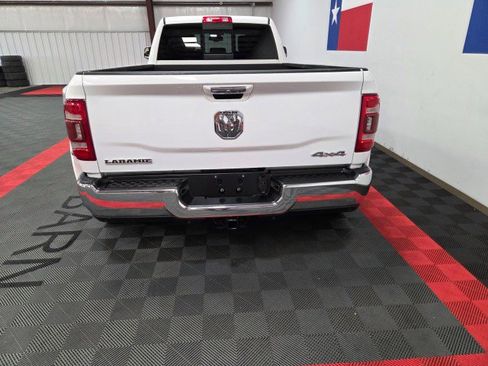 Used 2020 RAM 3500 Laramie image 13