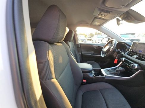 Used 2023 Toyota RAV4 LE image 23