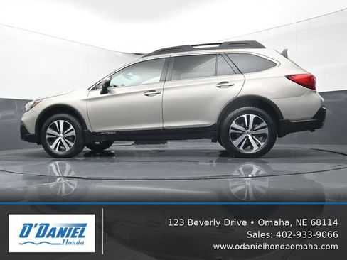 Used 2019 Subaru Outback 2.5i Limited w/ Protection Package #1 AWD/4WD image 10
