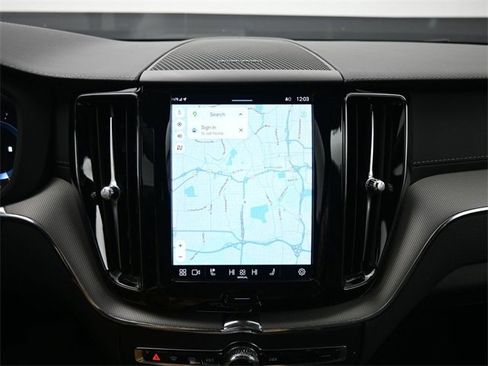 Used 2023 Volvo XC60 B5 Ultimate w/ Climate Package image 14