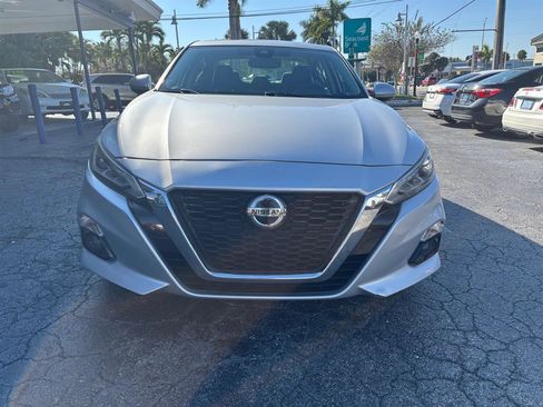 Used 2019 Nissan Altima 2.5 SV image 8