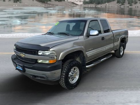 Used 2002 Chevrolet Silverado 2500 LS w/ Electrical Convenience Pkg AWD/4WD image 7