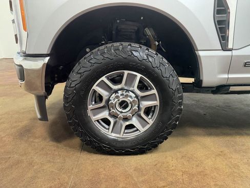 Used 2023 Ford F250 Lariat w/ Lariat Ultimate Package image 89