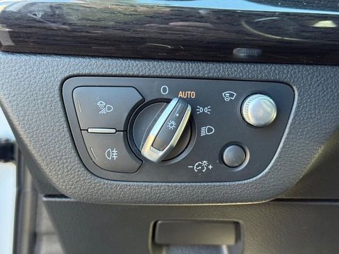 Used 2018 Audi Q5 Prestige w/ Prestige Package image 24