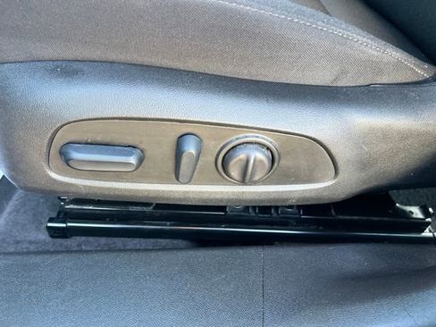 Used 2025 Chevrolet Malibu LT image 13