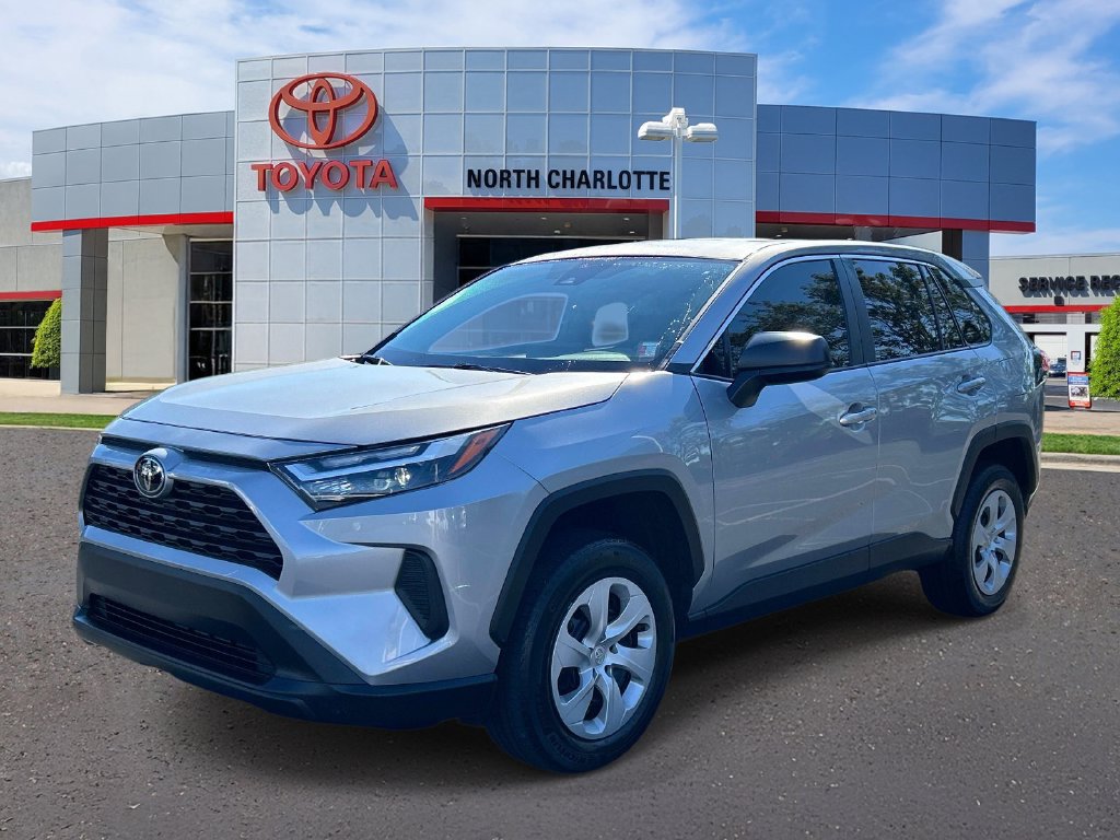 Used 2025 Toyota RAV4 LE FWD image 5