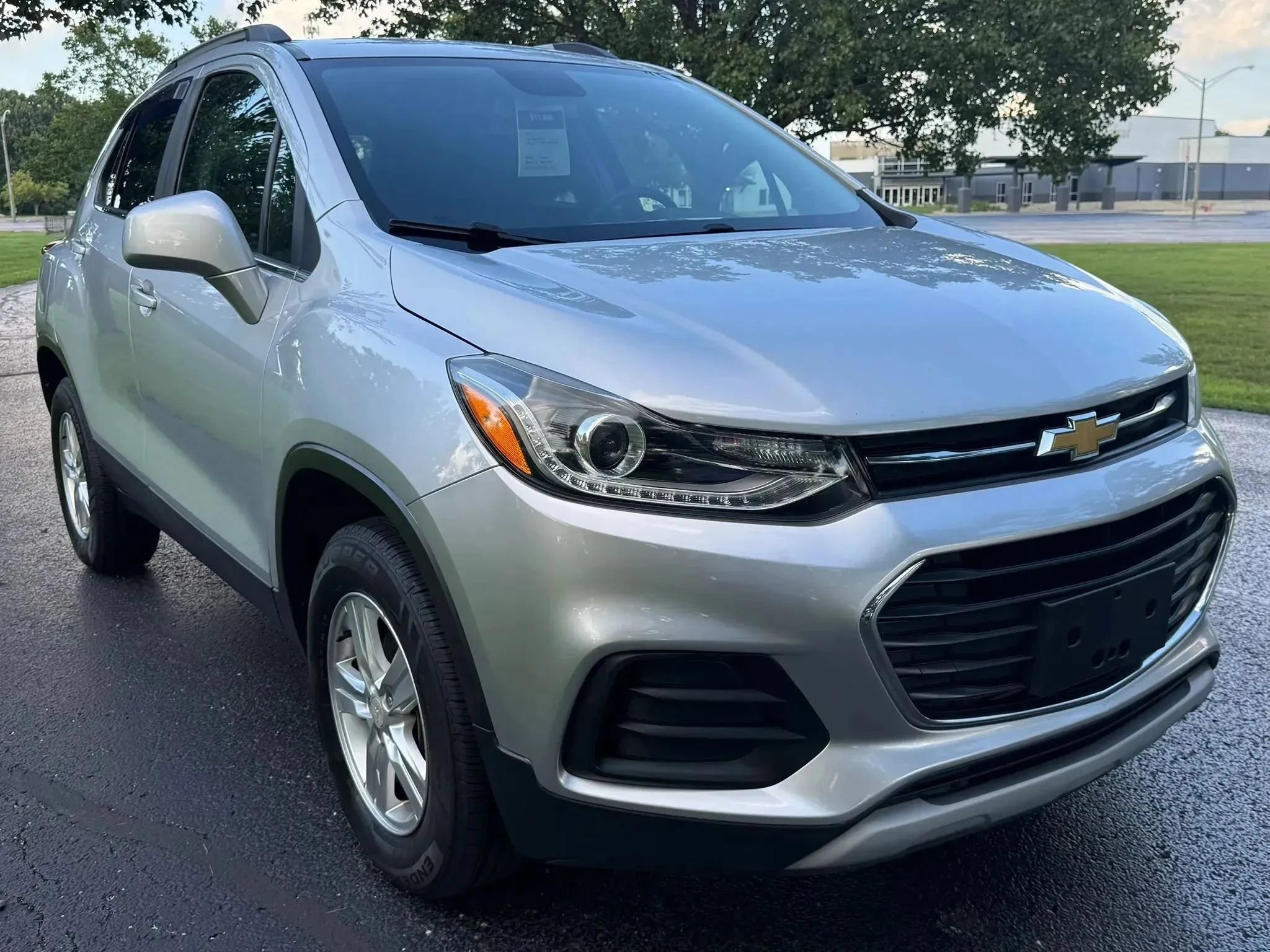 Used 2017 Chevrolet Trax LT AWD/4WD image 4