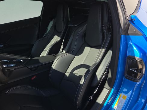 Used 2026 Chevrolet Corvette Stingray Coupe w/ Battery Protection Package image 10