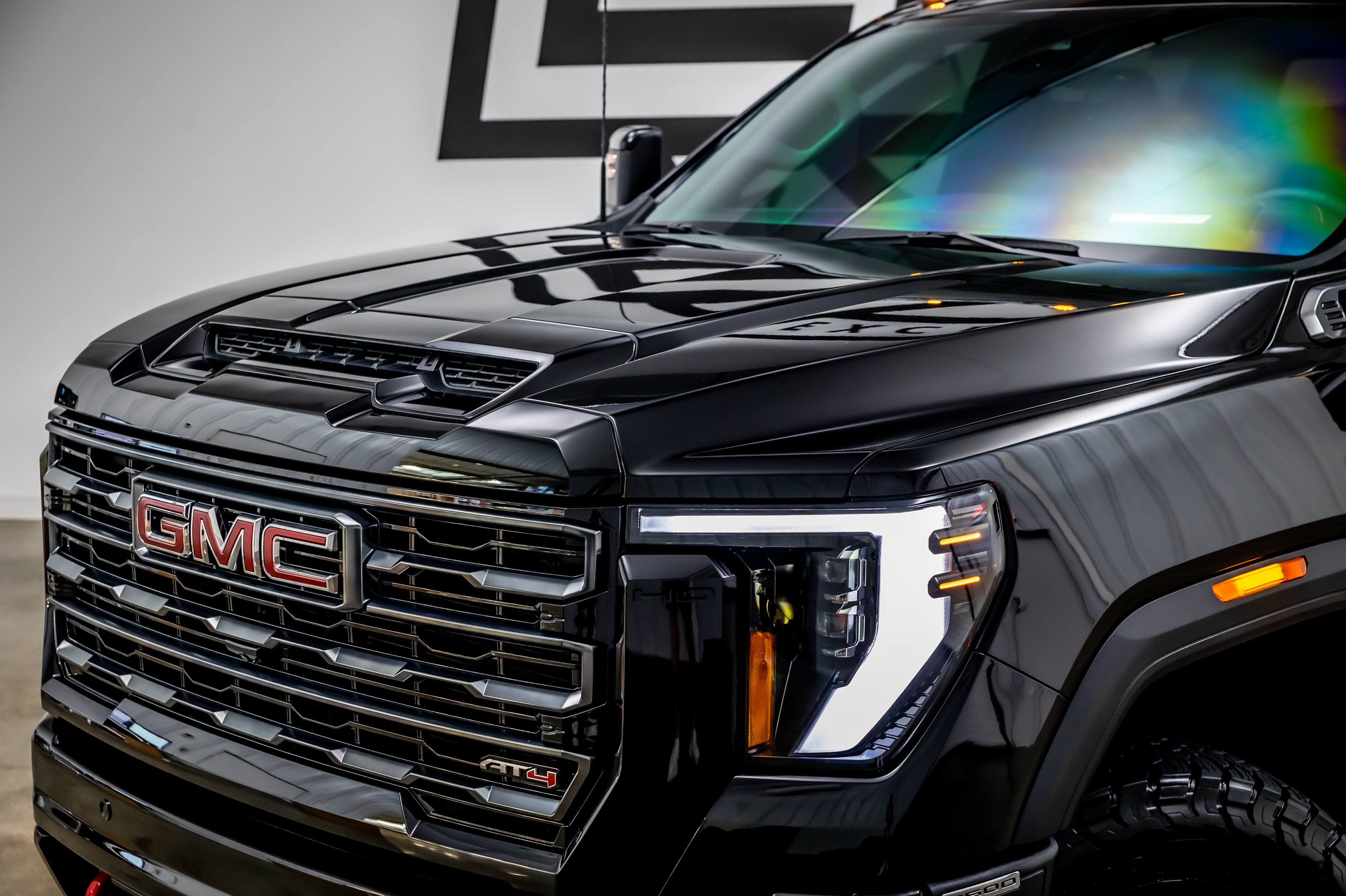 Used 2026 GMC Sierra 2500 AT4 w/ AT4 Premium Plus Package AWD/4WD image 23