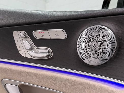 Used 2019 Mercedes-Benz E 300 4MATIC w/ Premium 1 Package image 12