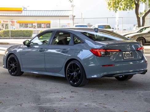 Used 2024 Honda Civic Sport image 7